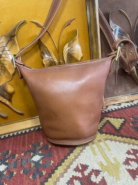 Vintage USA Coach 9953 Helen’s Cognac British Tan Leather Zip-Top Tote